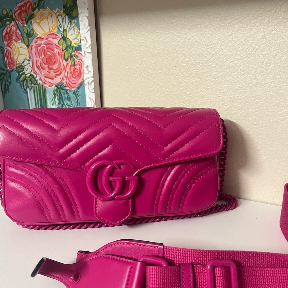 Gucci Fuchsia Quilted Crossbody Bag. Immaculate. Used once. Box kept.